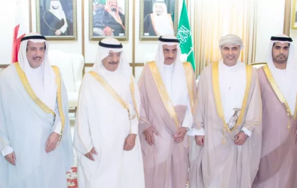 رئيس الوزراء البحريني يشارك السعودية احتفالات يومها الوطني