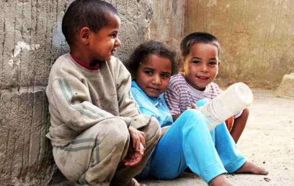 شقاء الطفولة يؤثر على الصحة العقلية