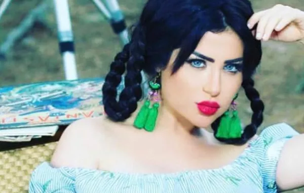 حليمة بولند في جلسة تصوير  جريئة وبرنامج جديد عن الرجال