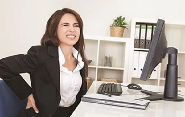العمل جلوسا أم وقوفا؟ الطب يحدد الطريقة الأقل ضرراً!