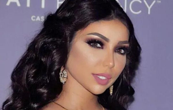 دنيا بطمة تبكي من أجل حلا الترك: زعلانة عليها