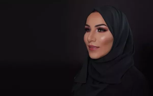 نداء شرارة تصوّر أغنيتها الجديدة في منزل جبل الشيخ جبل في "الهيبة"