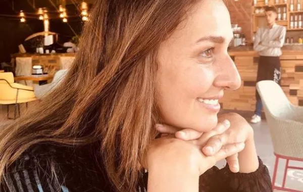ردًّا على شائعات طلاقها: حلا شيحة تعود إلى أسرتها في كندا و"مشروعاتها الفنية" مؤجلة