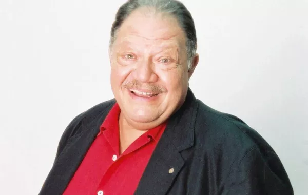 "شاي بالجنزبيل" يعيد يحيى الفخراني للسينما