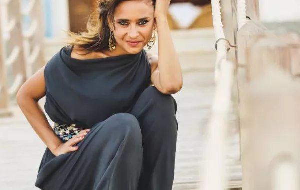 نيللي كريم ترد لأول مرة على شائعة ارتباطها بمهندس الديكور "توتي"