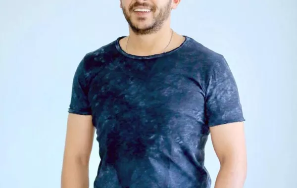 بالصور: محمد رشاد يغلق آخر باب أمام "مي حلمي": "الاحترام فوق الحب"