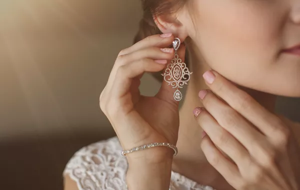 أجمل أقراط العروس لعامي 2018 - 2019