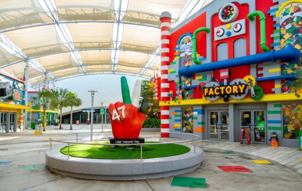 LEGOLAND Dubai - UAE Hand Salut LEGO Model (1).jpg