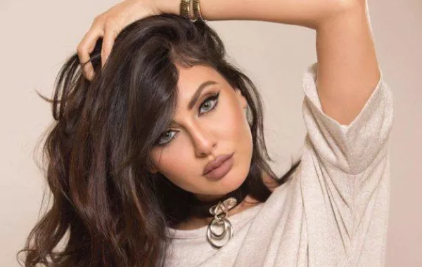 مريم حسين تنشر فيديو من غرفة نومها: أنا تعبانة