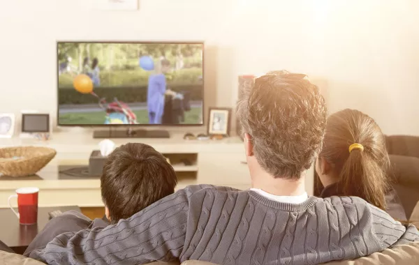 التلفزيون.. الأداة الأكثر تأثيرًا في تاريخنا الحديث