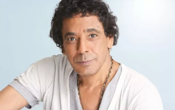 محمد منير "يفرج" عن ألبومه الجديد "وطن"