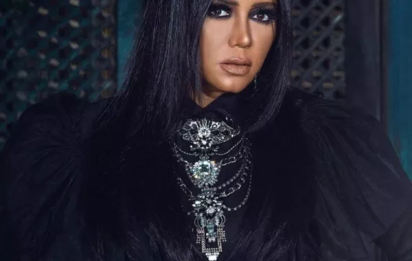 بالفيديو| فنانة خليجية تدعم رانيا يوسف، و"السوشيال ميديا" تثور ضدها