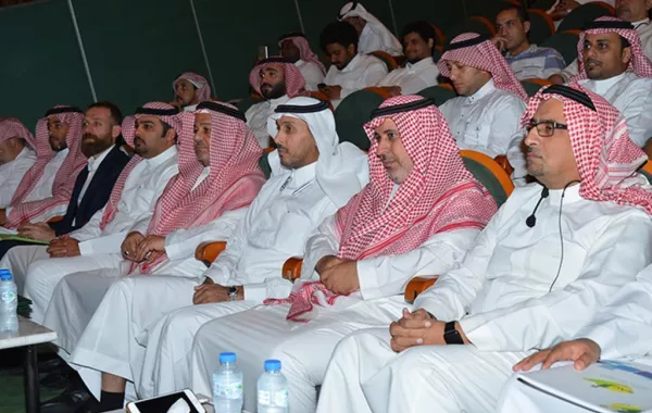 جامعة الملك عبد العزيز توقع اتفاقية تعاون مع عيادات الأعمال