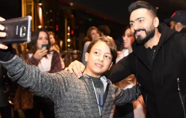 تامر حسني: سعيد بردود أفعال الأطفال وبناتي سألوني هو سبايدرمان صاحبك بجد؟