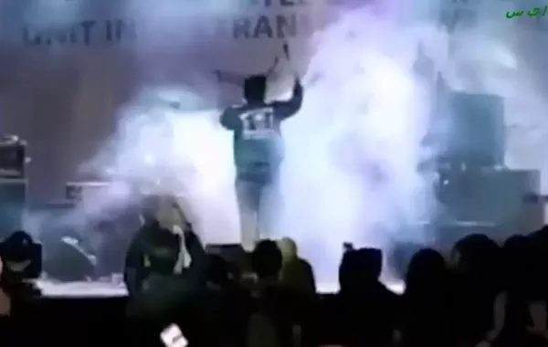 شاهد.. أمواج «تسونامي» عاتية تقتل العشرات وتبتلع المئات في إندونيسيا
