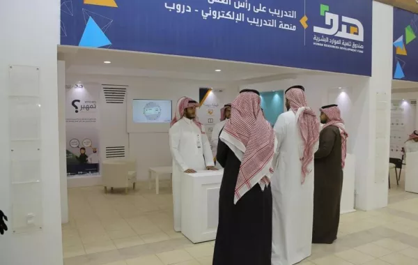 زوارهدف" بالجنادرية يسجلون في برنامج " تمهير"