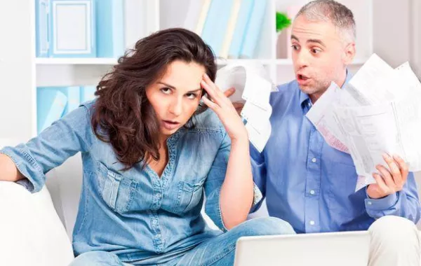 بـ 18 يورو فقط.. ألمانيّة تعرض «زوجــاً مستعمــلاً» للبيع على الإنترنت