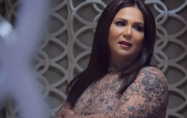 نوال الكويتية: معجبة بأنغام وأحب أن يجمعني "ديو" مع عبد المجيد عبد الله