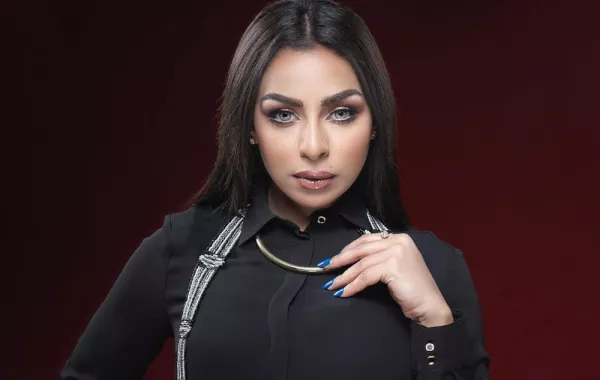 للمرة الأولى.. هند البلوشي تخوض تجربة التقديم الإذاعي