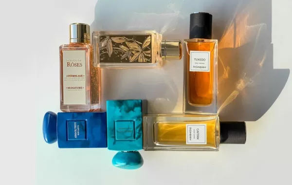The Scents Gallery تجربة عطرية مثالية في قاعة بلومينغديلز