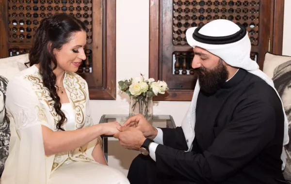 مُصارع يتزوّج من مصارعة في أول زواج من نوعه في العالم العربي