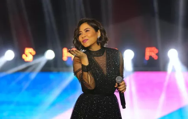 شيرين عبد الوهاب تغني باللهجة اللبنانية لـ نادين نجيم في رمضان 2019
