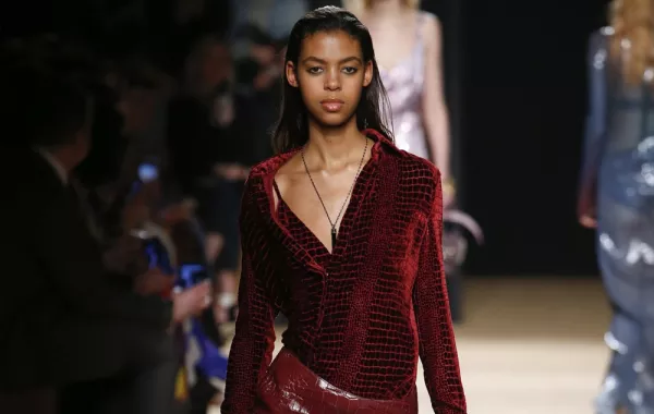 5 أنواع جلود عليك اقتناؤها Must Have Leathers