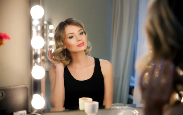 التحدث مع النفس... ما أسبابه؟