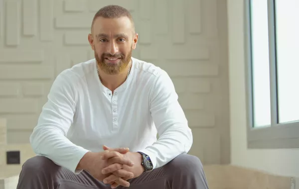 أول ظهور لعائلة أحمد السقا وجميع أبنائه مجتمعين منذ سنوات