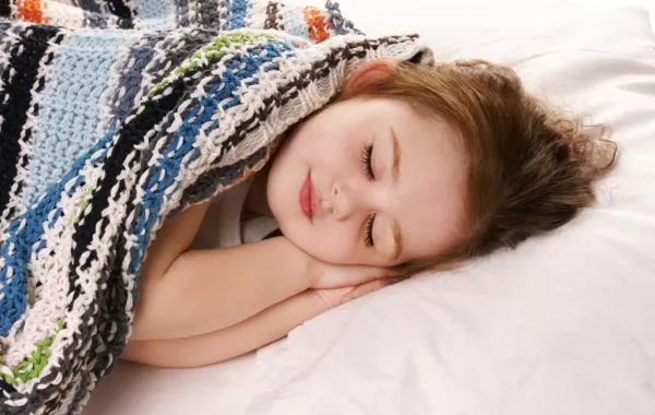 إغلاق غرف الأطفال أثناء نومهم يجنبهم الكوارث والحرائق
