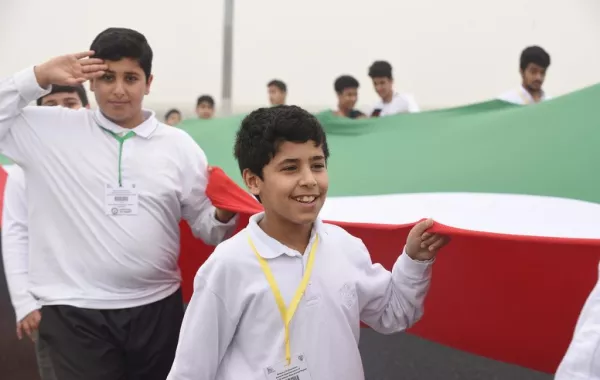 الكويت ترفع أطول علم في العالم!