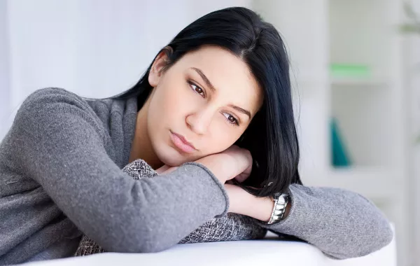 علامات تُشير إلى توقف الحب في قلب المرأة