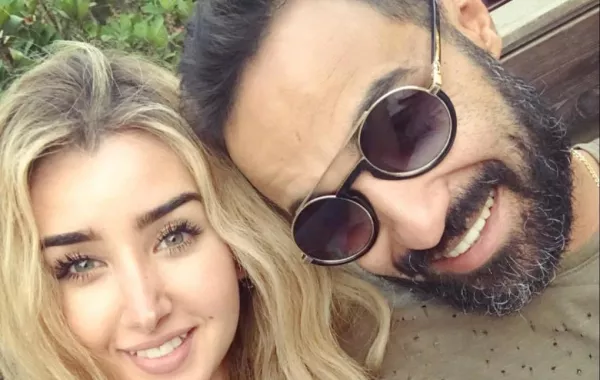بالصور: أول تعليق من أحمد فهمي على "قصة حب" خطيبته هنا الزاهد مع النجم أحمد حاتم