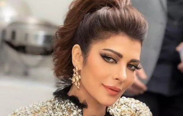أصالة ترد بعنف على المتابعين وفجر السعيد تسخر منها