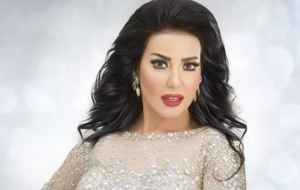 بعد فضيحة العراق.. مطالب بمنع سمية الخشاب من الغناء.. فيديو وصور