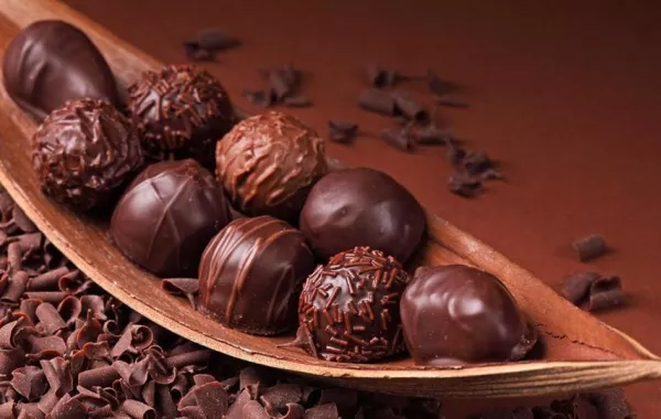 الشوكولاتة تقلل خطر اضطرابات القلب