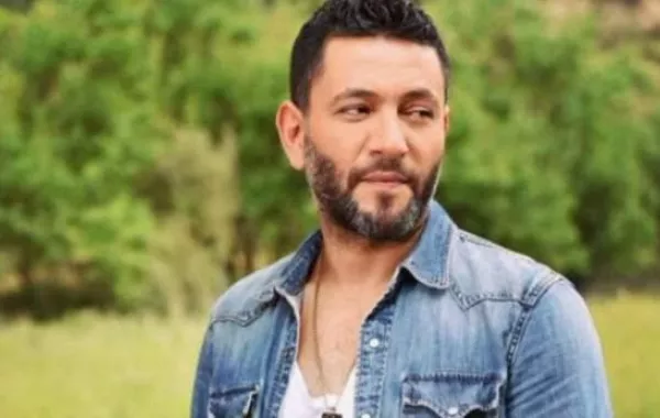 زياد برجي ينشر أول فيديو لإبنه ويعتذر من زوجته