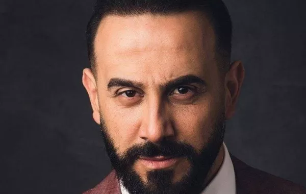 قصي خولي يكشف عن "اللوك" الذي سيطل به في "خمسة ونص"