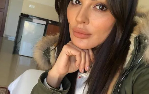 نادين نجيم تكشف عن إسمها ودورها في "خمسة ونص"