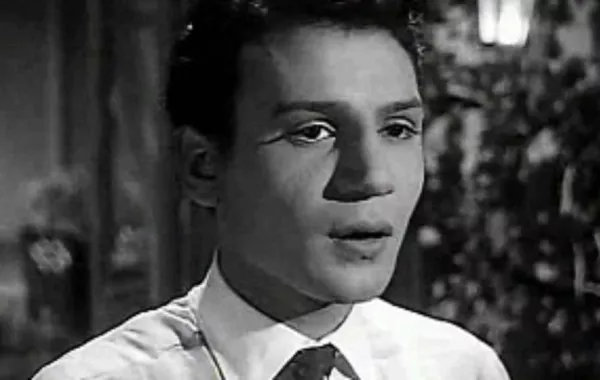 مقال نادر كتبه عبد الحليم حافظ عام 1975..ماذا قال عن أم كلثوم؟!