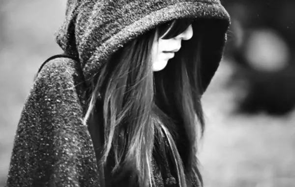 تنتحر حزناً على فسخ خطوبتها من حبيبها