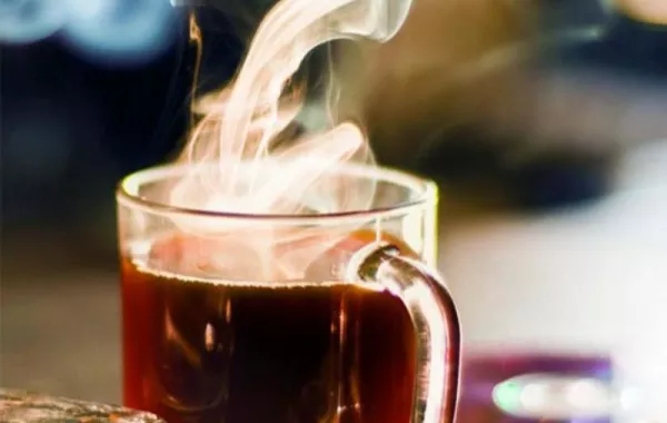 علماء يكتشفون خطرًا قاتلًا للشاي الساخن.. وهذا هو السبب