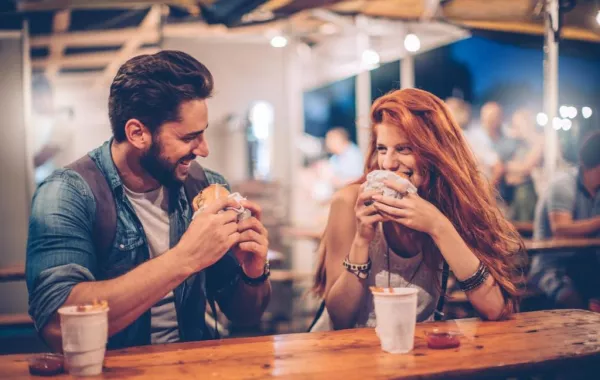 إتيكيت اللقاء الأول بين الرجل والمرأة