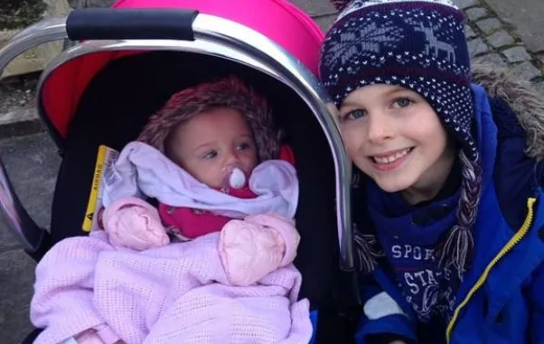 نجاة طفلة بعد أن كانت تزن باونداً واحداً!