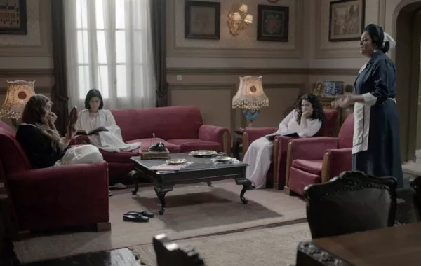 بالتفاصيل: طلاب خليجيون يعيشون الحب أيام الزمن الجميل في الدراما الخليجية "دفعة القاهرة"  في رمضان