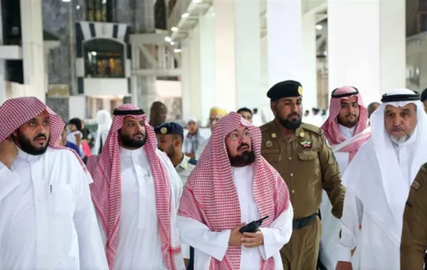 بالصور: السديس يوجه بفتح باب الملك عبدالعزيز استعداداً لشهر رمضان المبارك