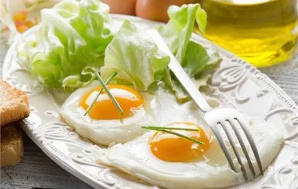 دراسة حديثة: البيض يقوي النظر.. علماء يكتشفون السبب