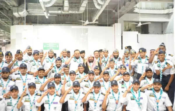 السديس يلتقي بأفراد جمعية الكشافة المتطوعين لخدمة المعتمرين