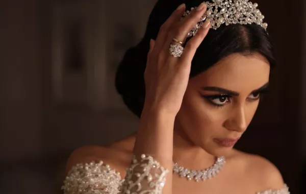 مصمّمة الإكسسوارات ليا فرح أكملي طلتك بإكسسوار الشعر