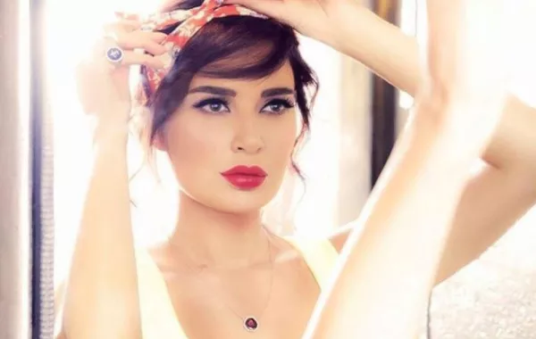 ما سر أحمر شفاه سيرين عبد النور في مسلسل الهيبة؟
